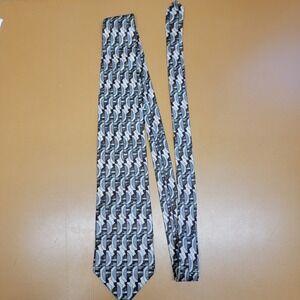 Alexander Lloyd Silk Geometric Pattern Necktie Made in USA